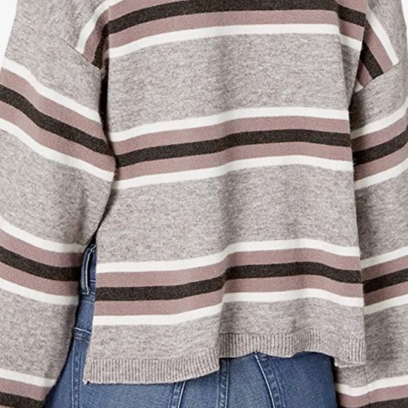 Cupcakes And Cashmere Amour Stripe Bell Sleeve Women’s Sweater - Picture 2 of 8